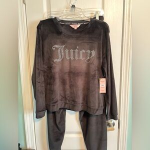 Juicy Couture Women’s Lounge Set NWT!!